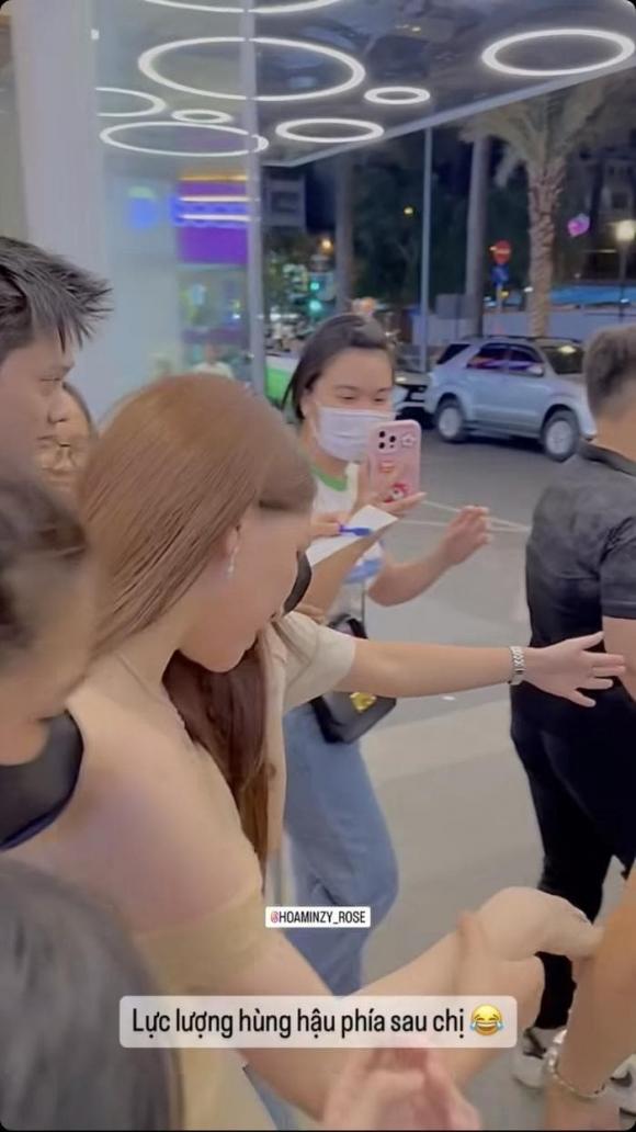 ca sĩ Hòa Minzy, sao Việt