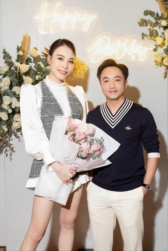 nữ ca sĩ đàm thu trang,doanh nhân cường đô la,sao Việt
