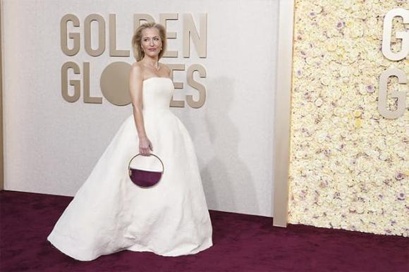 Gillian Anderson, quả cầu vàng 2024, sao Hollywood