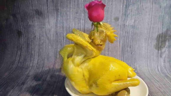 Gà cúng, mẹo chọn gà cúng, cách đặt gà cúng lên ban thờ, gà cúng mùng 1 âm lịch