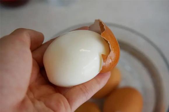 lễ hội cắn, ngày mùng 1 âm, tháng 12 âm lịch