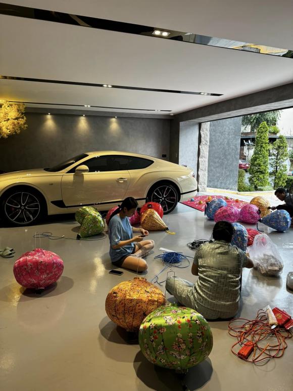 doanh nhân cường đô la,nữ ca sĩ đàm thu trang,sao Việt