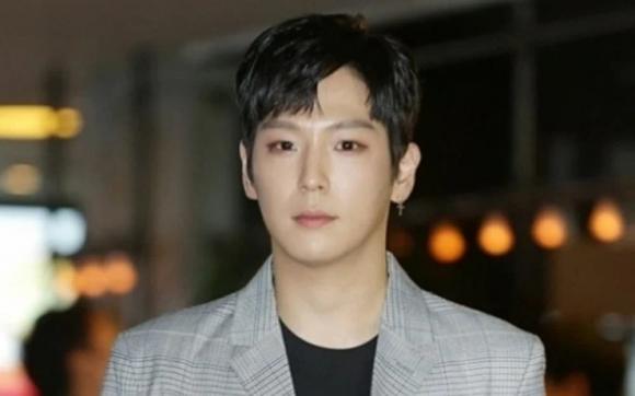 Himchan, sao hàn, sao ngồi tù, tấn công tình dục