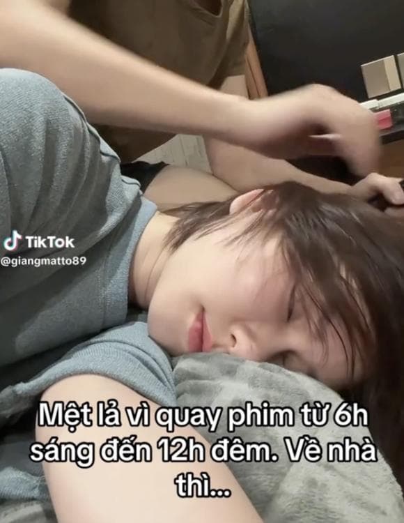 diễn viên Hương Giang,sao Việt