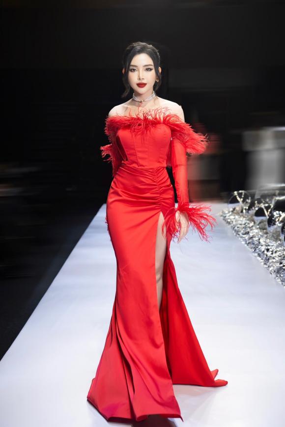 Hoa khôi Lương Lê, sao việt