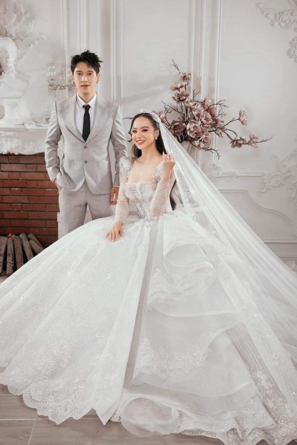 View - Ngắm bộ ảnh cưới của Tronie Ngô và Hoa hậu Kiều Ngân: Chú rể điển trai, cô dâu xinh đẹp nức nở 