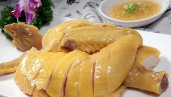 View - Đây là cách luộc gà kiểu Quảng Đông chính thống, gồm các bước đơn giản, gà tươi ngon, hương vị nguyên bản, da giòn óng ả và thịt mịn!