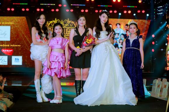 The Magic of Light Night, Ruby Academy, mẫu nhí