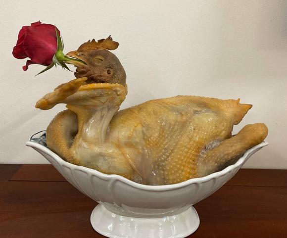 Gà cúng, gà cúng giao thừa, gà ngậm hoa hồng, tết nguyên đán 2024