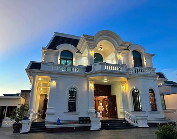 Văn Toàn, nhà Văn Toàn, nhà cầu thủ 