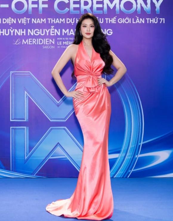 View - Dàn Hoa - Á Hậu khoe sắc rực rỡ tại lễ trao sash cho Hoa hậu Mai Phương đi chinh chiến tại Miss World lần thứ 71