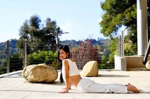 nữ diva hồng nhung,sao Việt