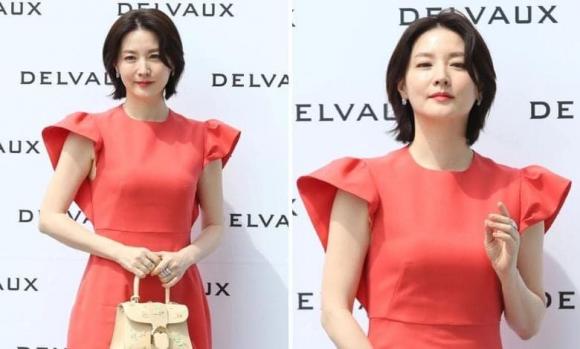 View - 'Nàng Dae Jang Geum' Lee Young Ae tuổi 53 vẫn 'đắt khách' ở cả show truyền hình lẫn phim ảnh