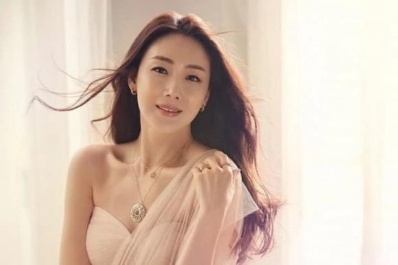Nữ hoàng nước mắt, Choi Ji Woo, sao hàn