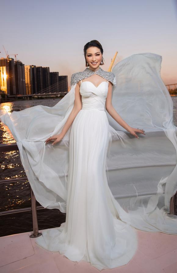 Hoa hậu Xuân Nguyễn, sao việt