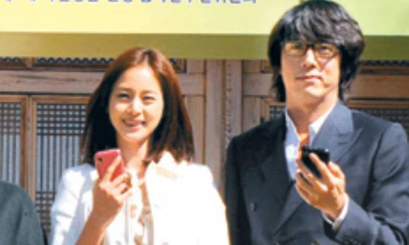 View - Dispatch đưa tin Lee Jae Wook và Karina (Aespa) đang hẹn hò, cả hai yêu nhau từ cái nhìn đầu tiên