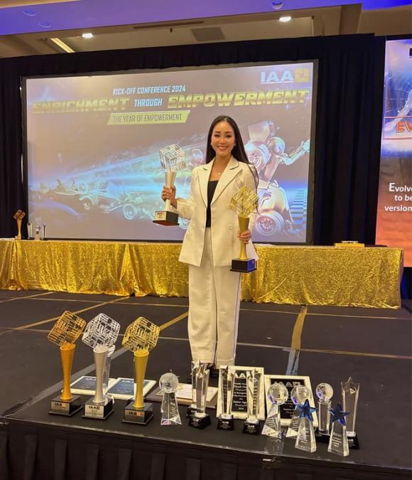 Tara Hà, chuyên viên tài chính - bảo hiểm