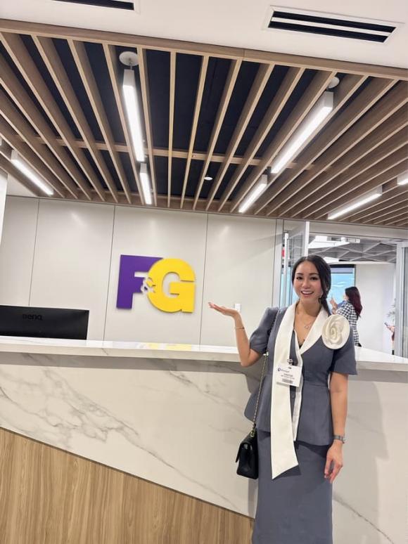 Tara Hà, chuyên viên tài chính - bảo hiểm