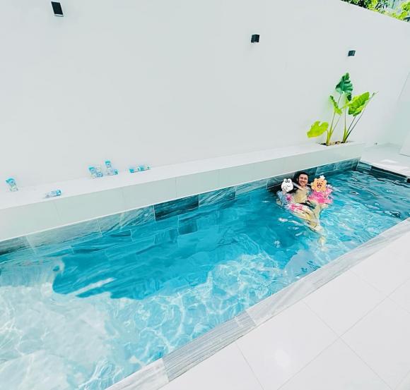 ca sĩ Thủy Tiên, sao Việt