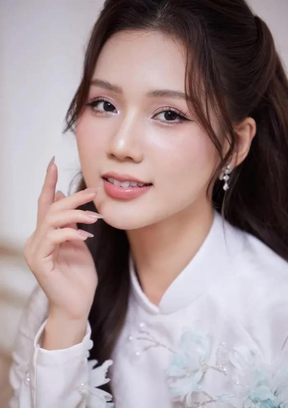 Diễn viên ngọc anh, ngọc anh phố trong làng, đám hỏi diễn viên ngọc anh, sao việt