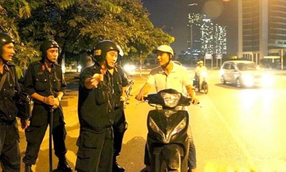 Luật giao thông đường bộ, không bật đèn xe vào bên đêm, luật giao thông 2024