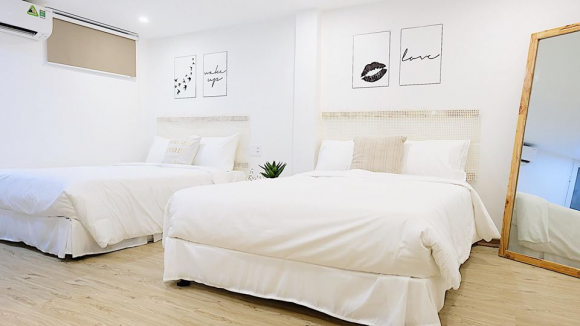 khách sạn, tại sao khăn trải giường của khách sạn đều có màu trắng, lưu ý khi ở khách sạn