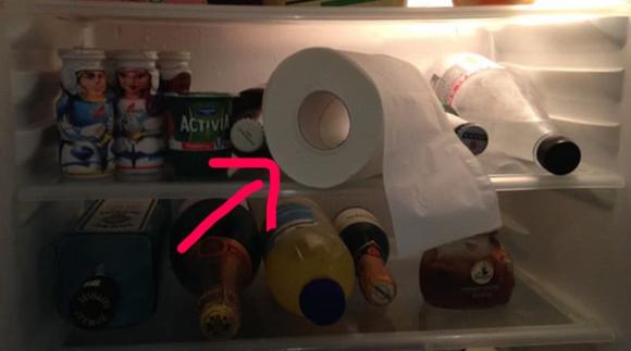 Khử mùi hôi tủ lạnh, đặt giấy vệ sinh vào tủ lạnh, mẹo hay, kiến thức