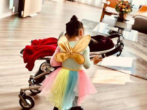 Ngọc Trinh, BTV Ngọc Trinh, con của Ngọc Trinh, sao việt 