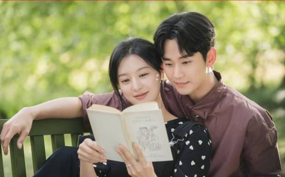 Queen of Tears, Nữ hoàng nước mắt, Kim Soo Hyun và Kim Ji Won, Crash Landing on You, Hạ cánh nơi anh, Hyun Bin và Son Ye Jin