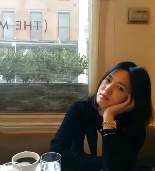 Song Hye Kyo, kiểu tóc của Song Hye Kyo, tóc ngắn cụp tai