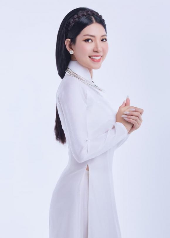 Phương Yến Linh, sao việt