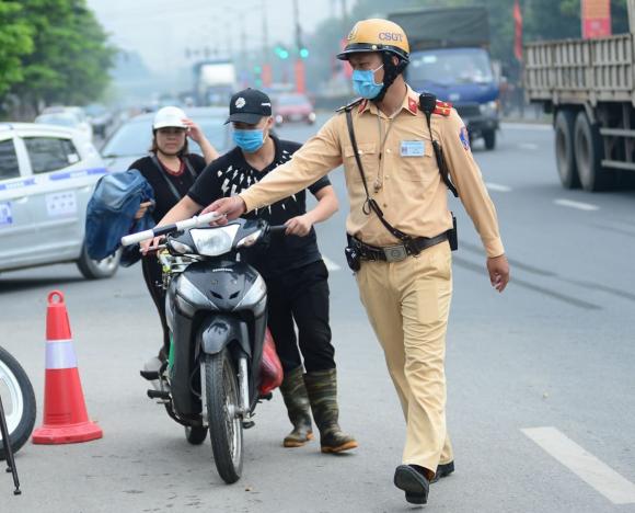 vượt đèn đỏ, vượt đèn đỏ có bị phạt không, mức phạt vượt đèn đỏ, kiến thức 