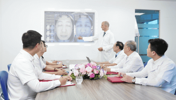 VTM Thiên Hà, sao làm đẹp, làm đẹp cùng sao