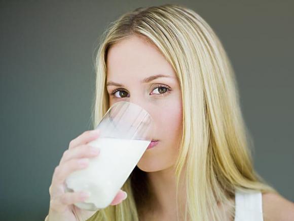 Uống sữa buổi sáng, người không nên uống sữa, chăm sóc sức khỏe