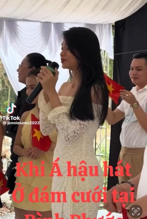 á hậu minh kiên, sao việt 