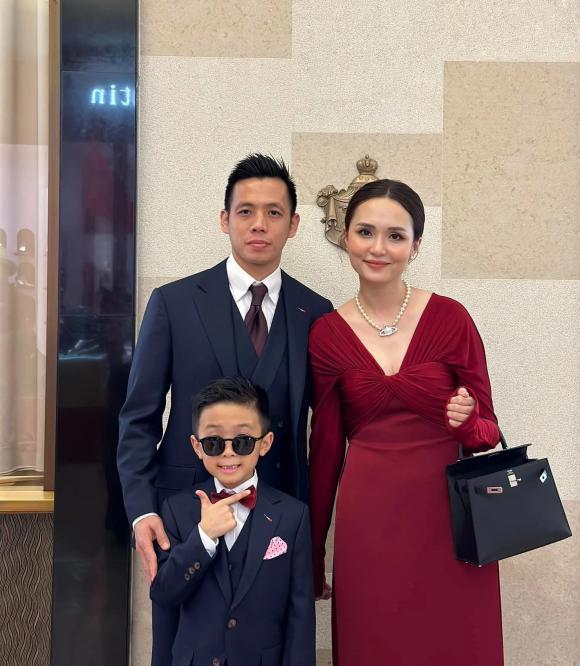 vợ Văn Quyết, chị vợ Duy Mạnh, giới trẻ 