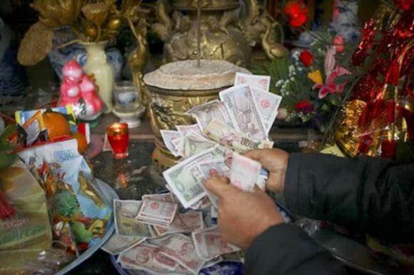 Bàn thờ, phong thủy, những thứ không nên đặt lên bàn thờ