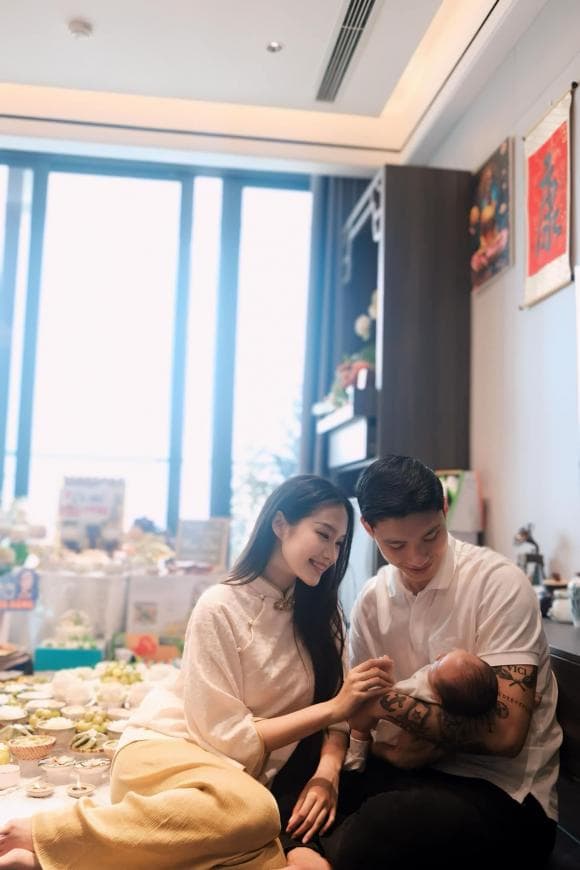 doãn hải my, sao việt, đoàn văn hậu 