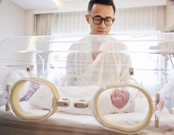 Mc đức bảo, mc đức bảo đón con đầu lòng, sao việt