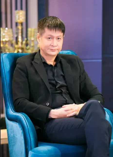 đạo diễn Lê Hoàng, sao Việt