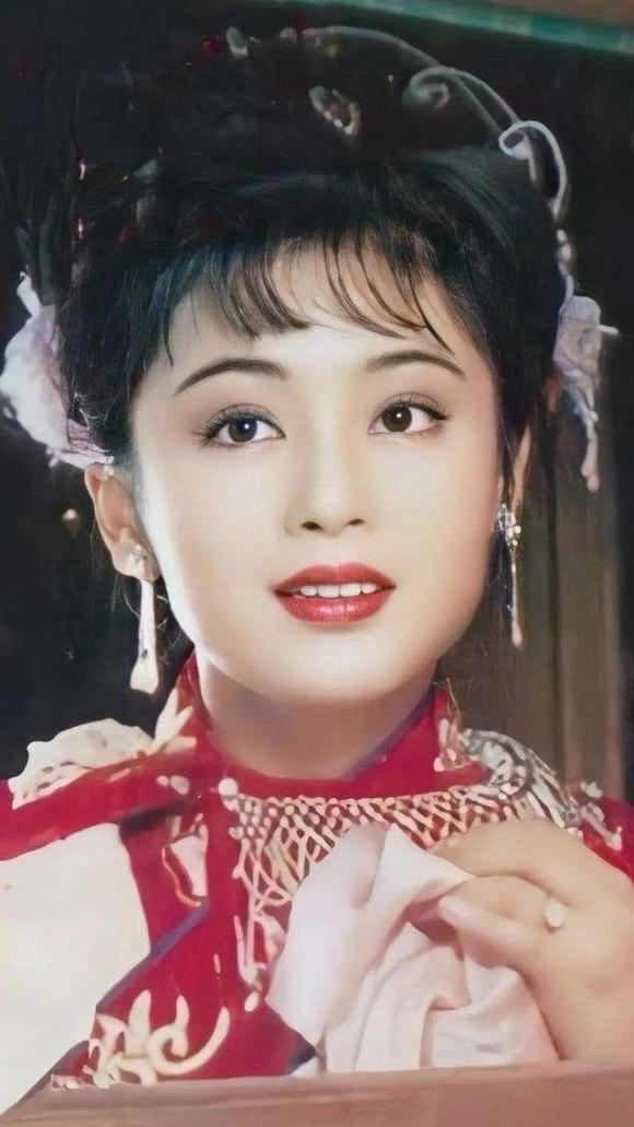 Trần Hồng, Lý Linh Ngọc, Vương Diễm, con trai sao Hoa ngữ