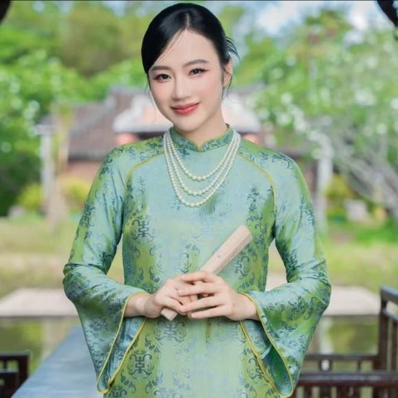 diễn viên Angela Phương Trinh, sao Việt