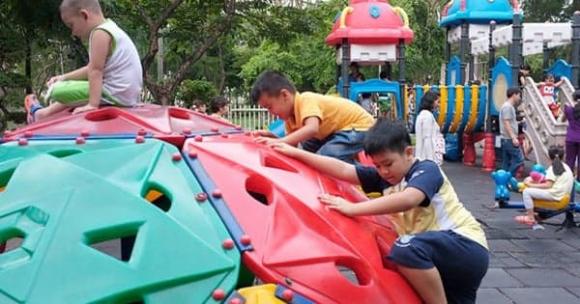 Địa điểm vui chơi dịp hè cho trẻ, cách chăm sóc trẻ