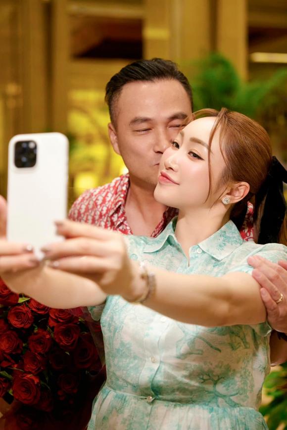 diễn viên Chi Bảo, Lý Thùy Chang, sao Việt