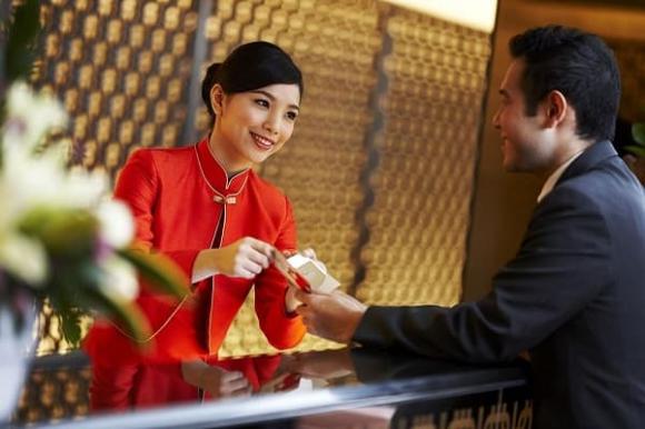 khách sạn, lễ tân khách sạn, mẹo khi đi nghỉ khách sạn, kiến thức