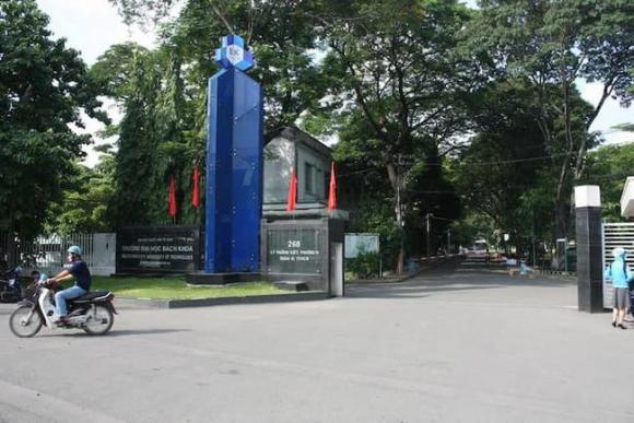 Trường Đại học Bách khoa, Đại học Quốc gia TP HCM, doanh thu Trường Đại học Bách khoa