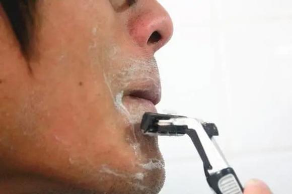 cạo râu, tuổi thọ