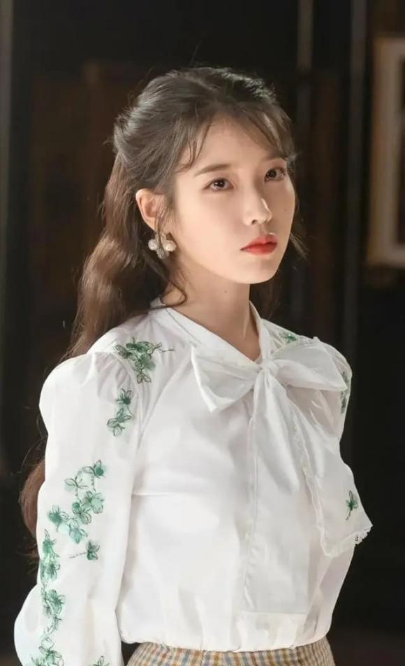 IU, Son Ye Jin, Song Hye Kyo, Han So Hee và Suzy, sao hàn