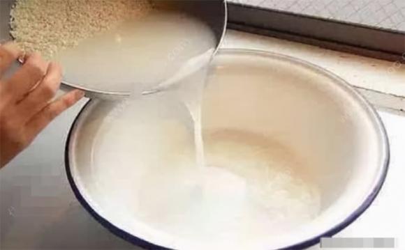 nước vo gạo, rửa mặt, trắng da