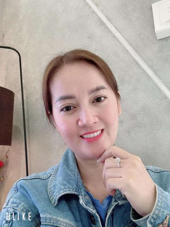Ông hoàng cải lương Hồ Quảng,Ông hoàng cải lương Hồ Quảng Vũ Linh,NSƯT Vũ Linh,con gái Vũ Linh,sao Việt